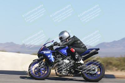 media/Oct-30-2025-Racers Edge (Thu) [[dabbdaf680]]/3-B Group/Session 4 (Turn 9 Side)/